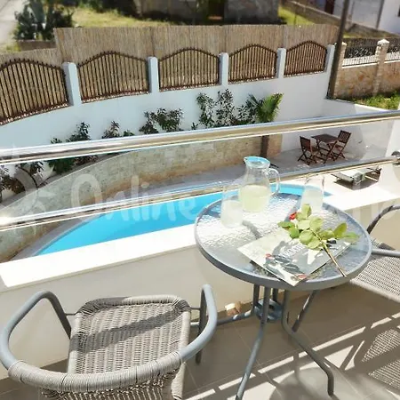Apartment Sakal *